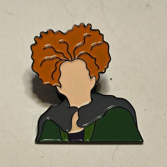 Winifred Sanderson Sister Hocus Pocus Enamel Pin Spooky Halloween Classic Witch - Picture 1 of 3